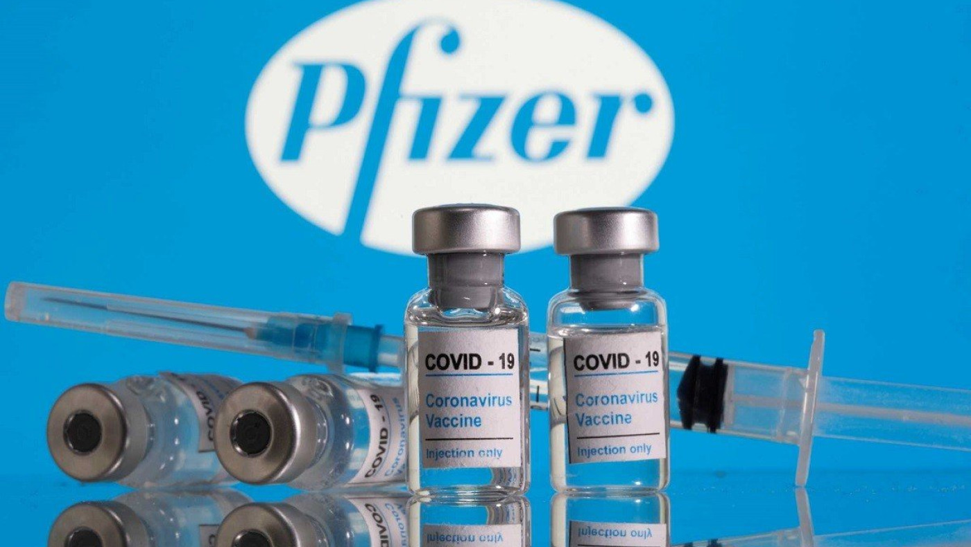Εμβόλιο Pfizer: Πήρε πλήρη έγκριση - Γιατί πανηγυρίζει ο Μπουρλά