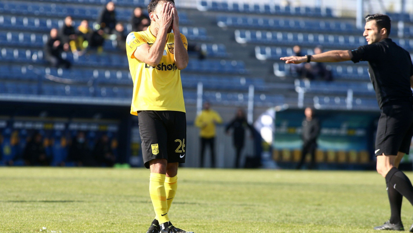 Ματίγια: «Θα είχαμε τρεις βαθμούς και θα ξεφεύγαμε από τους διώκτες μας»