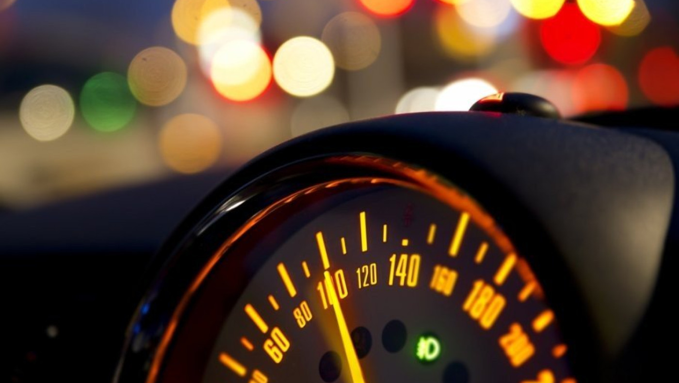 Όριο ταχύτητας ανάλογα με το αυτοκίνητο! Ριζοσπαστική πρόταση καθηγητή πνευμονολογίας