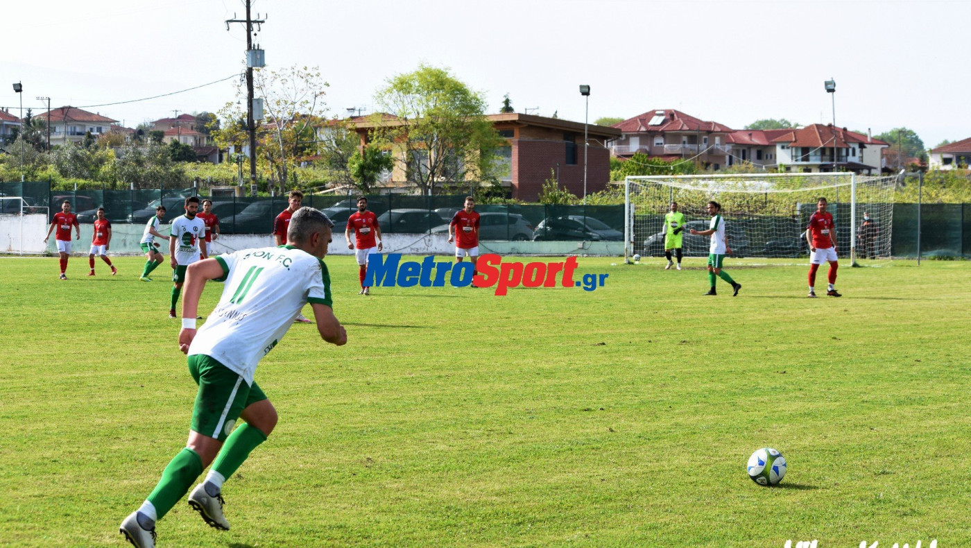 Ασίστ και ψαλιδάκι... ετών 44! (vid)