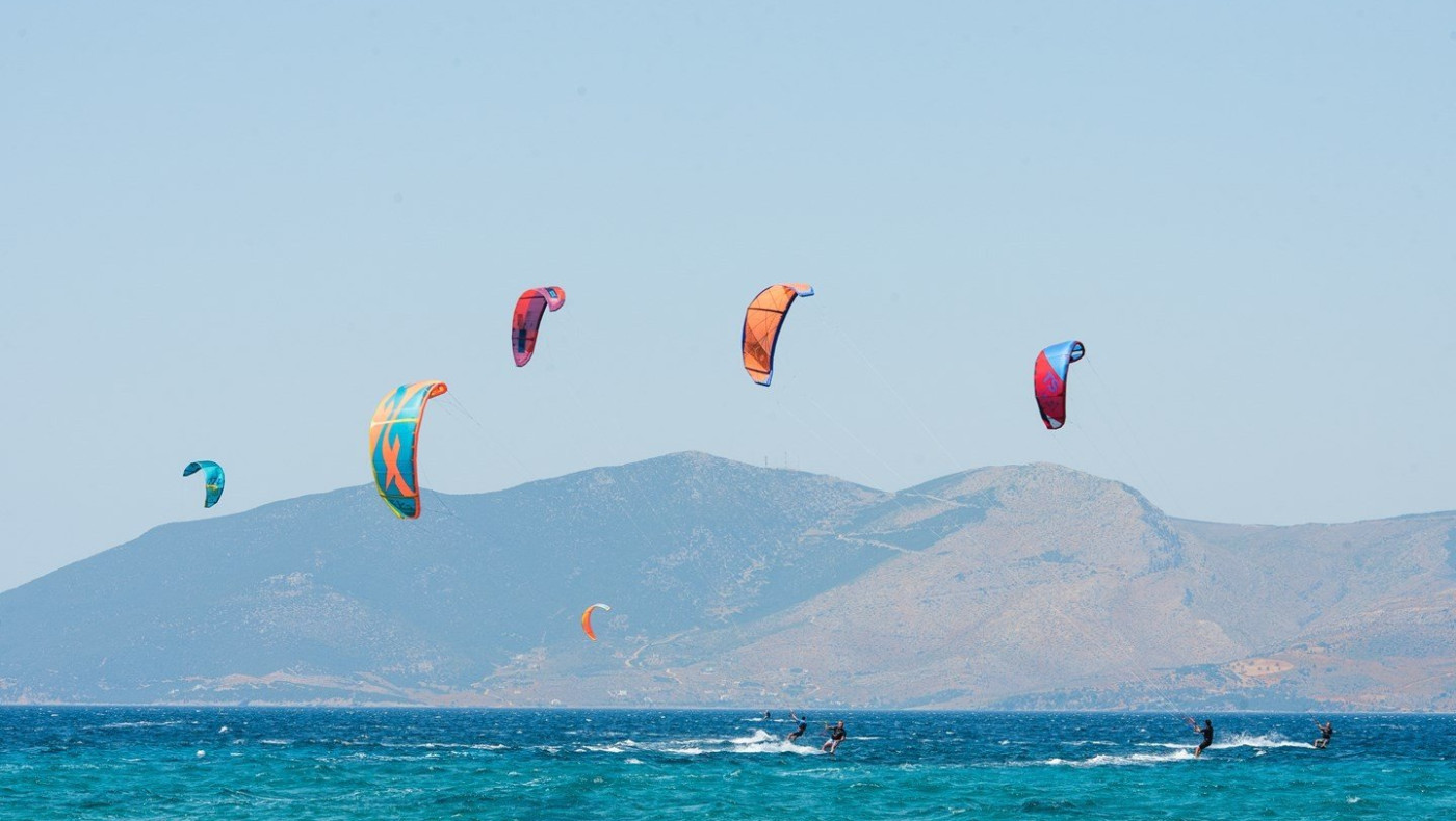 Θεσσαλονίκη: Τραυματίστηκε 24χρονος που έκανε kitesurf στην Επανομή