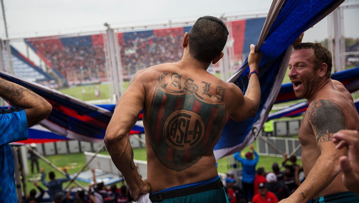 Η Λάουρα Γκαρσία πανηγυρίζει με συνθήματα της... Σαν Λορένσο τη νίκη του ΠΑΟΚ επί του Άρη!