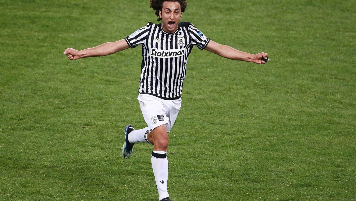 Η κερκίδα του Ουάρντα και οι σαμπάνιες του τροπαίου