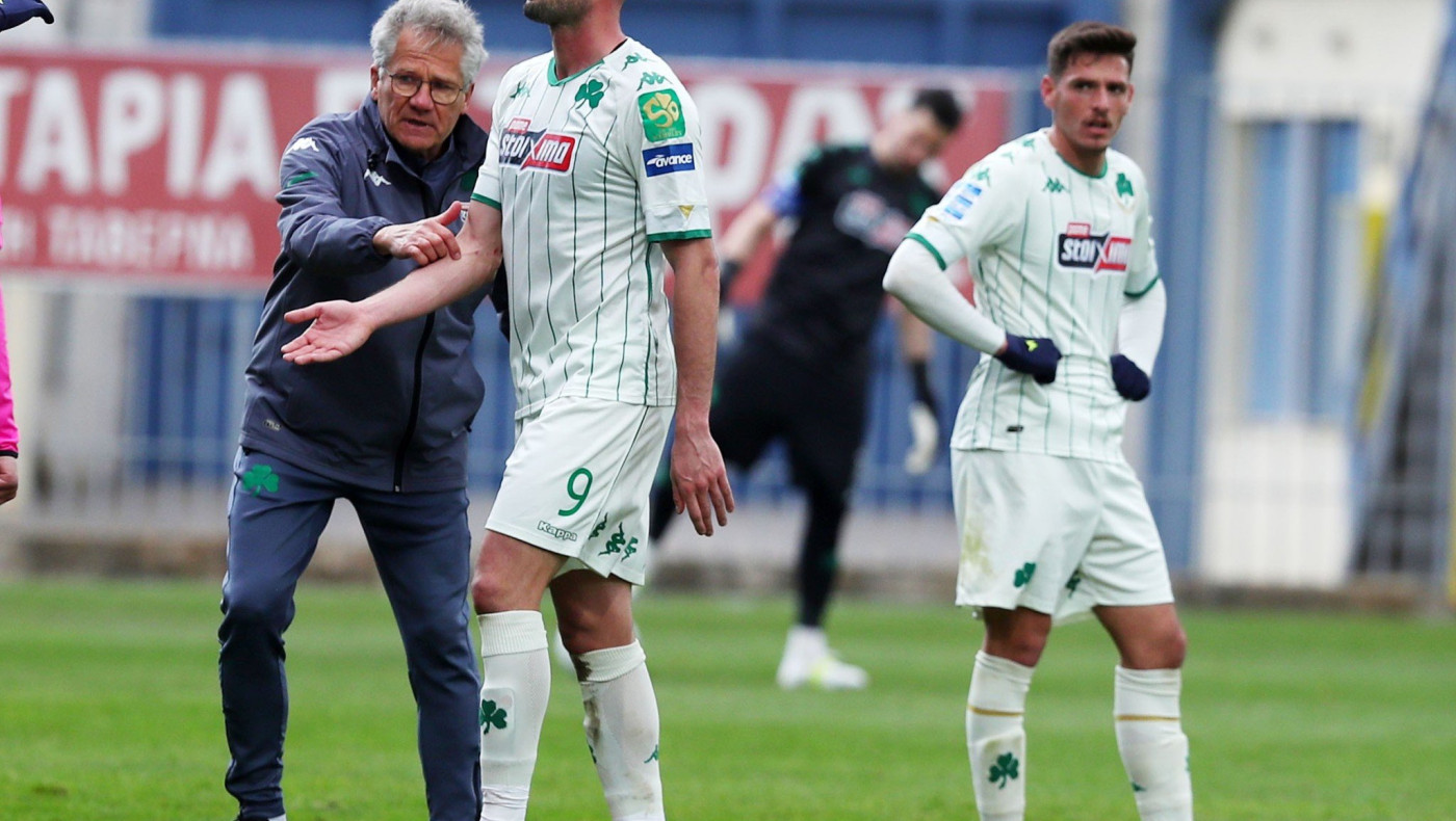 Μακέντα για Μπόλονι: «Κάθε φορά έφταιγαν οι παίκτες...»