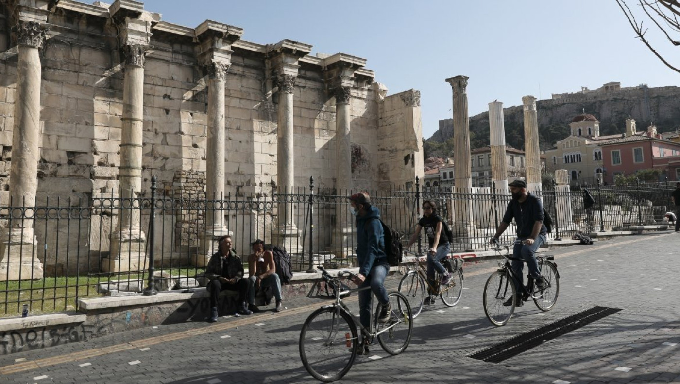 Ποια μέτρα μένουν μετά την άρση του lockdown - Πώς θα ταξιδεύουμε σε επαρχία, νησιά