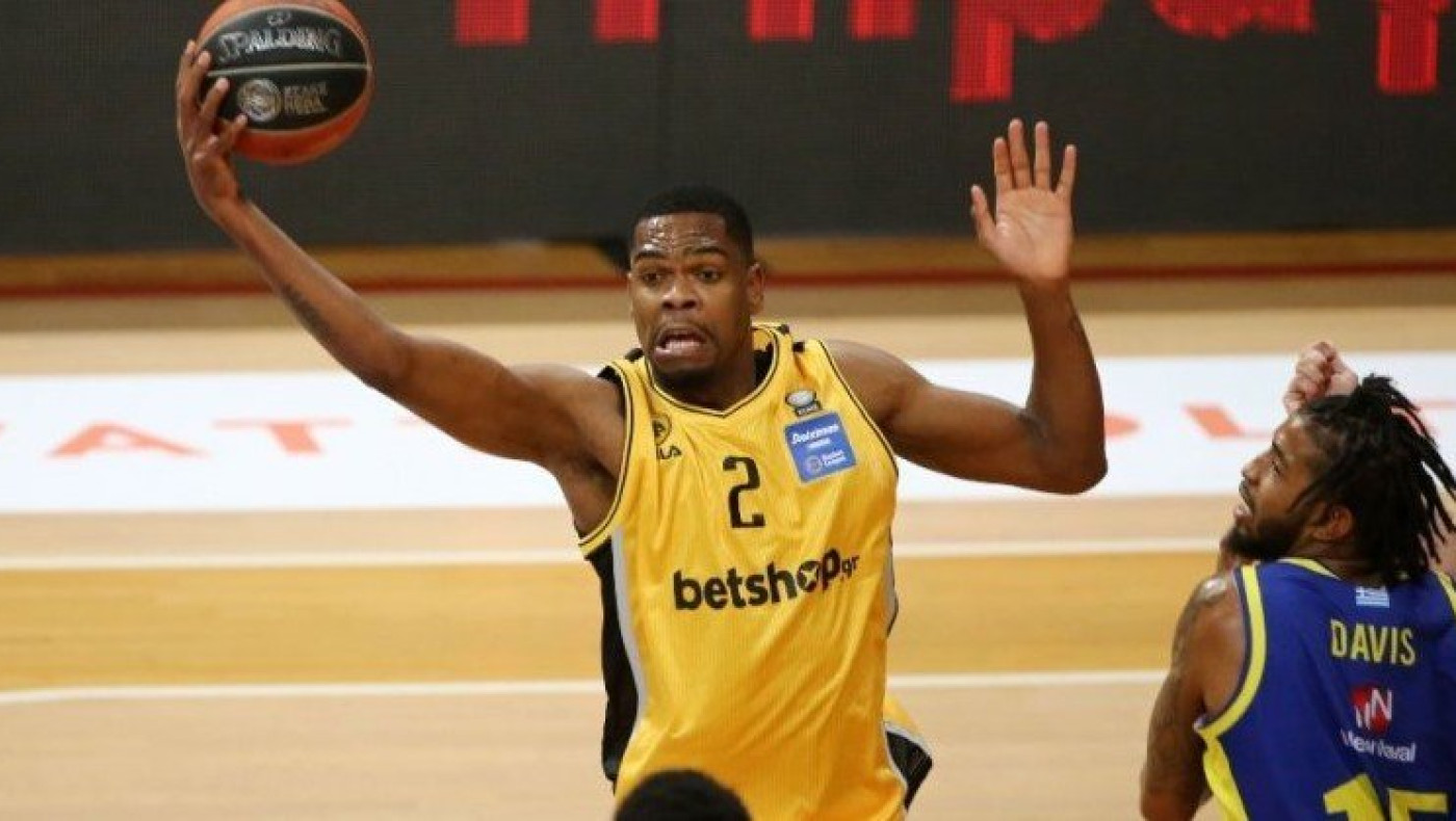 Ρατσιστική επίθεση στον Μορέιρα μέσω social media