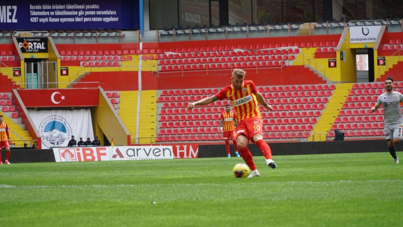 Καϊσέρισπορ-Φενέρ: Ο Ενρίκε πλήγωσε τον Πέλκα!