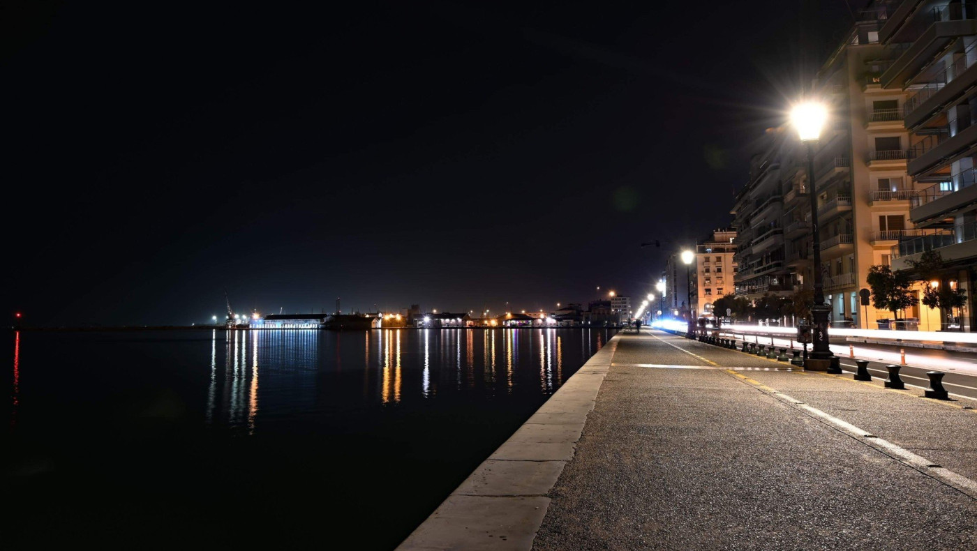 Οι τέσσερις λόγοι που οδηγούν σε άρση lockdown παρά τα αυξημένα κρούσματα