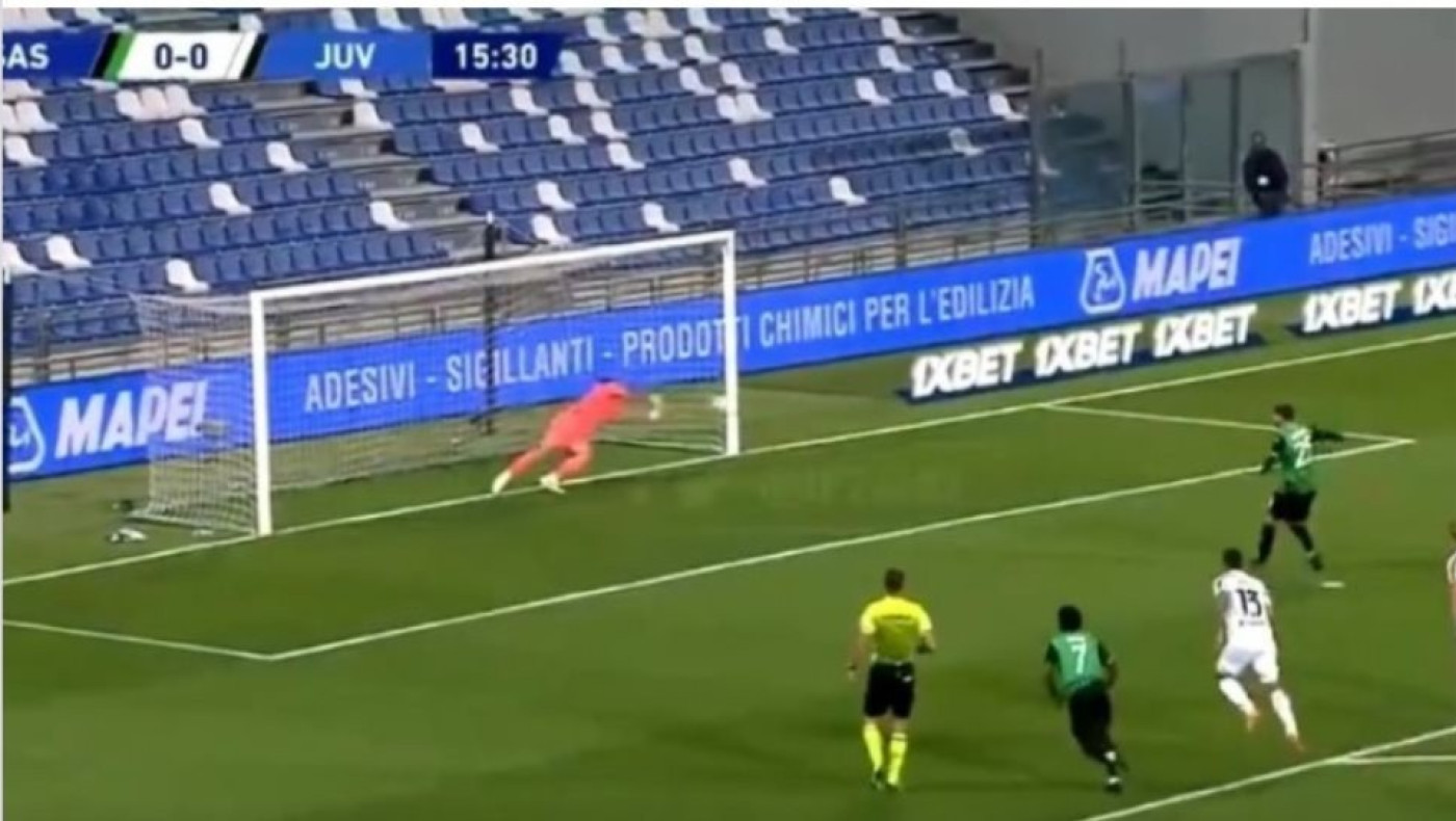 Μπουφόν: Απέκρουσε πέναλτι σε τέσσερις διαφορετικές δεκαετίες!