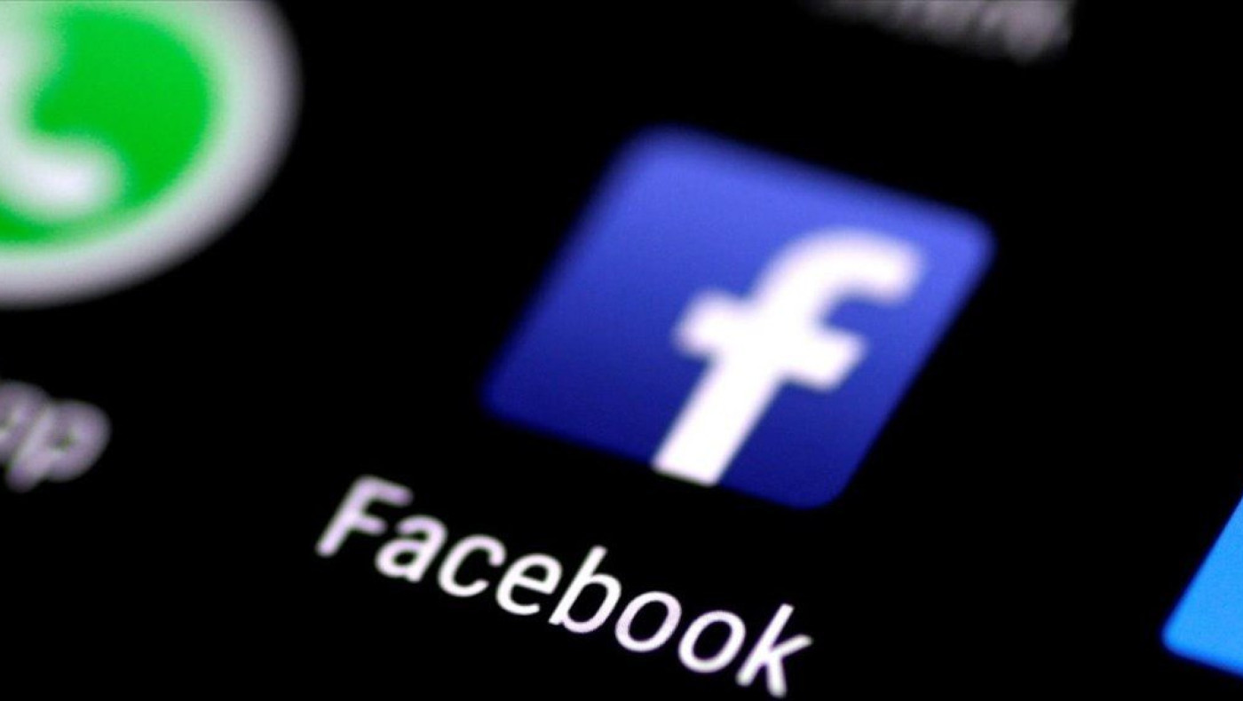 Η γυναίκα που «ξεμπρόστιασε» το Facebook αποκαλύπτει το πρόσωπό της