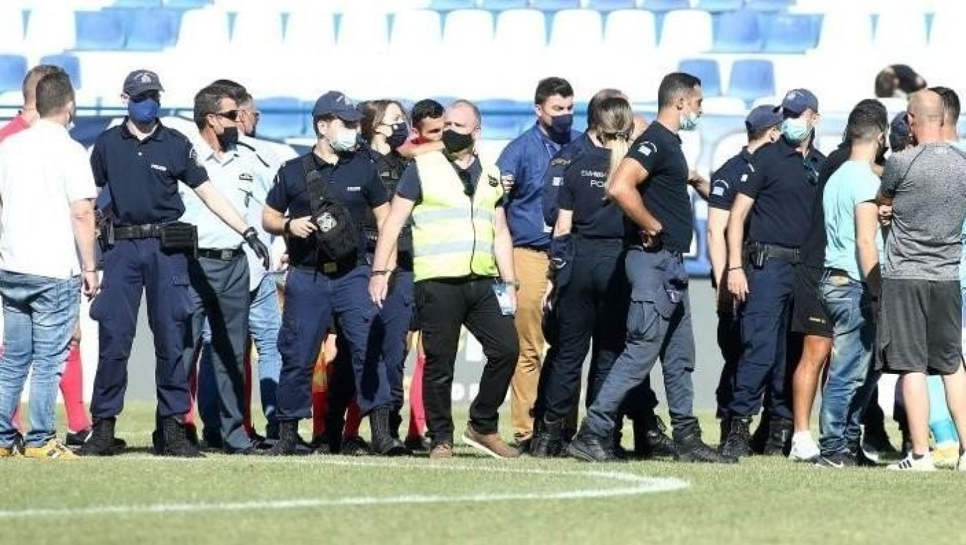 Απίστευτες καταγγελίες Εργοτέλη: «Μας κρατούσαν όμηρους στην κερκίδα»