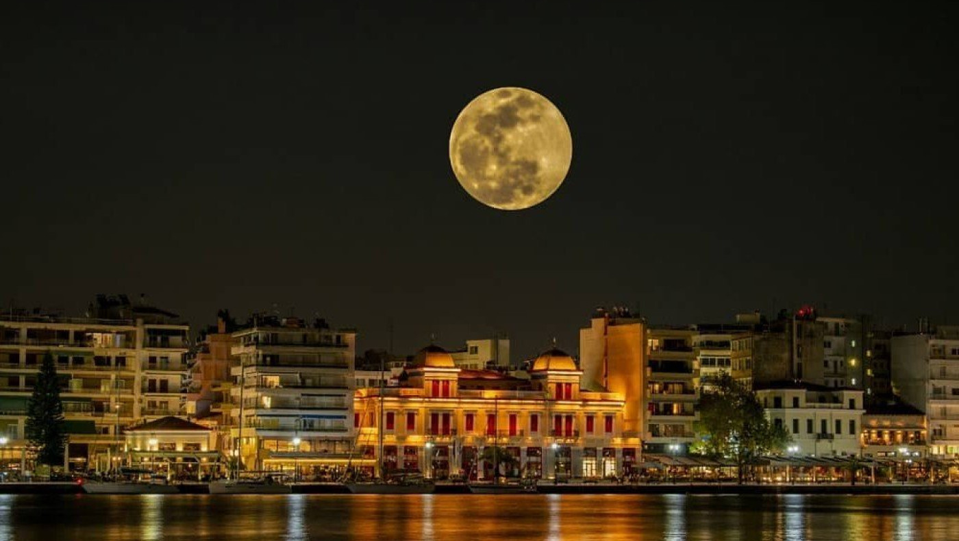 Μαγικές εικόνες από την υπερπανσέληνο