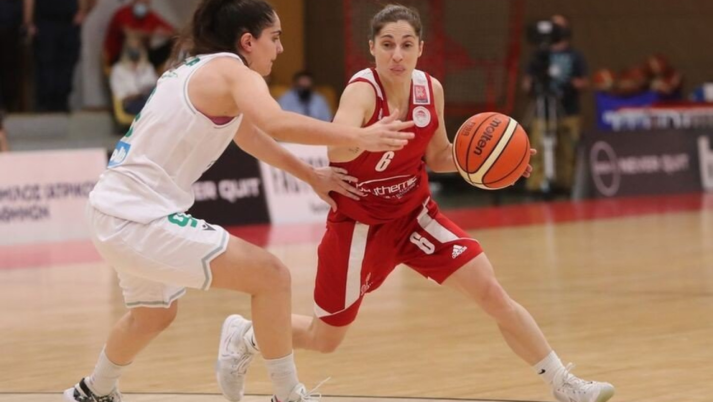 «Μπρέικ» στο ΣΕΦ και στο καναβάτσο ο Ολυμπιακός!