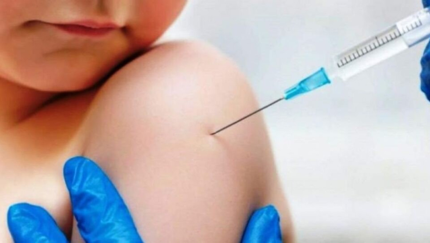 Λοιμωξιολόγοι: Δεν υπάρχει ακόμη ανάγκη εμβολιασμού των παιδιών
