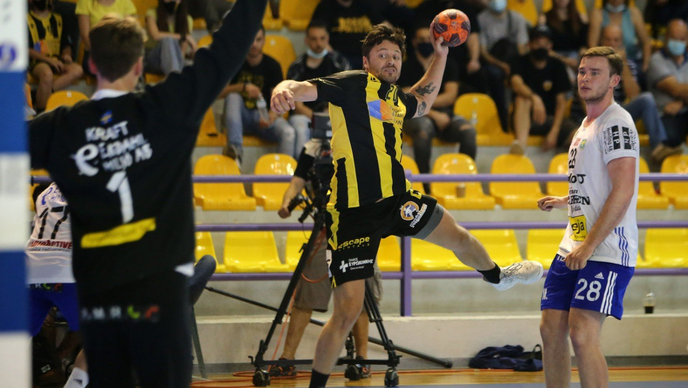 Αγγίζει το EHF Cup η ΑΕΚ, υπέταξε την Ίσταντς στον πρώτο τελικό