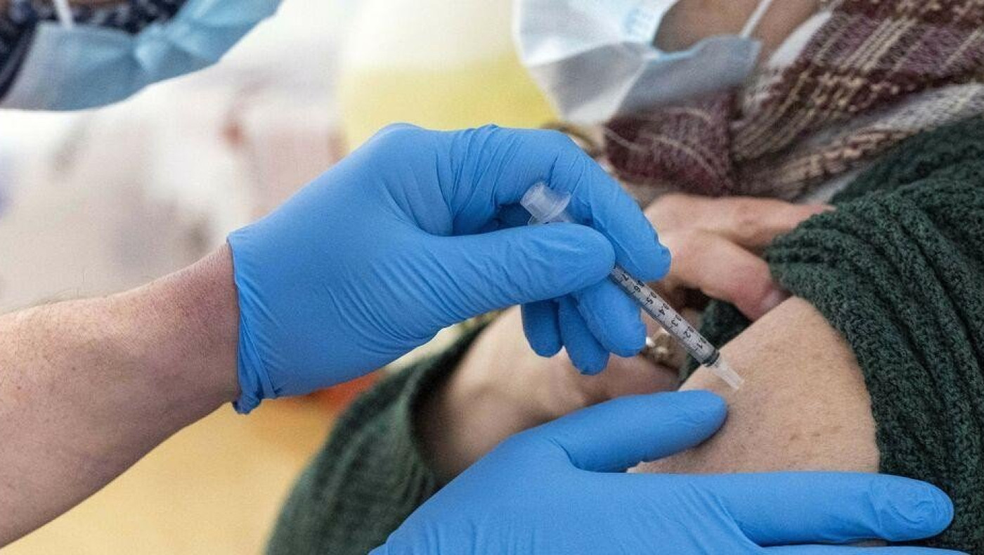 Κορωνοϊός: Οι πρωτοπόροι και οι ουραγοί του εμβολιασμού