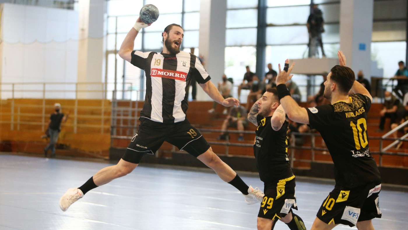 Ήττα για τον ΠΑΟΚ στον πρώτο τελικό, φωνές και ανακοίνωση για τη διαιτησία