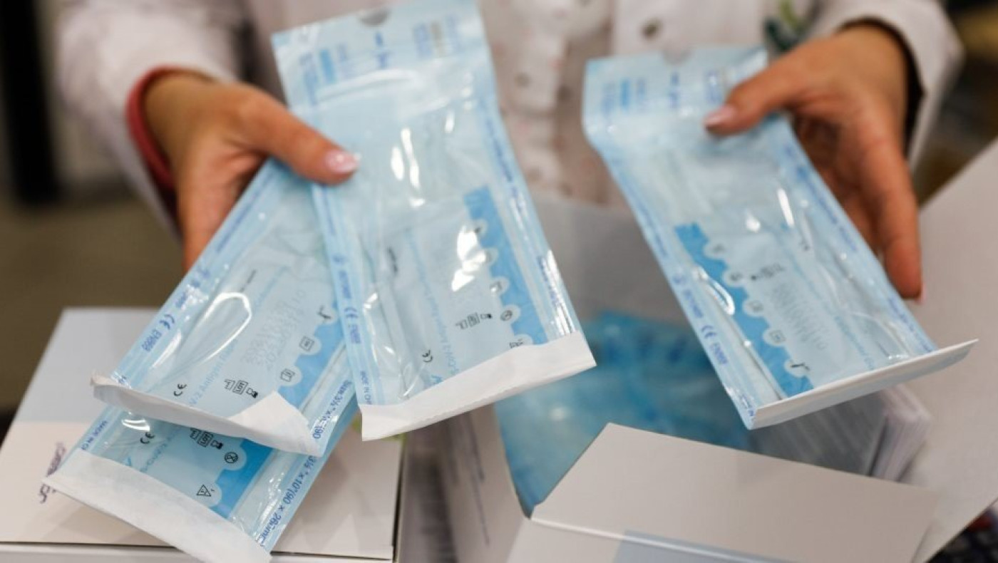 Φαρμακοποιοί Θεσσαλονίκης: Σταμάτησαν τη δωρεάν διάθεση self test