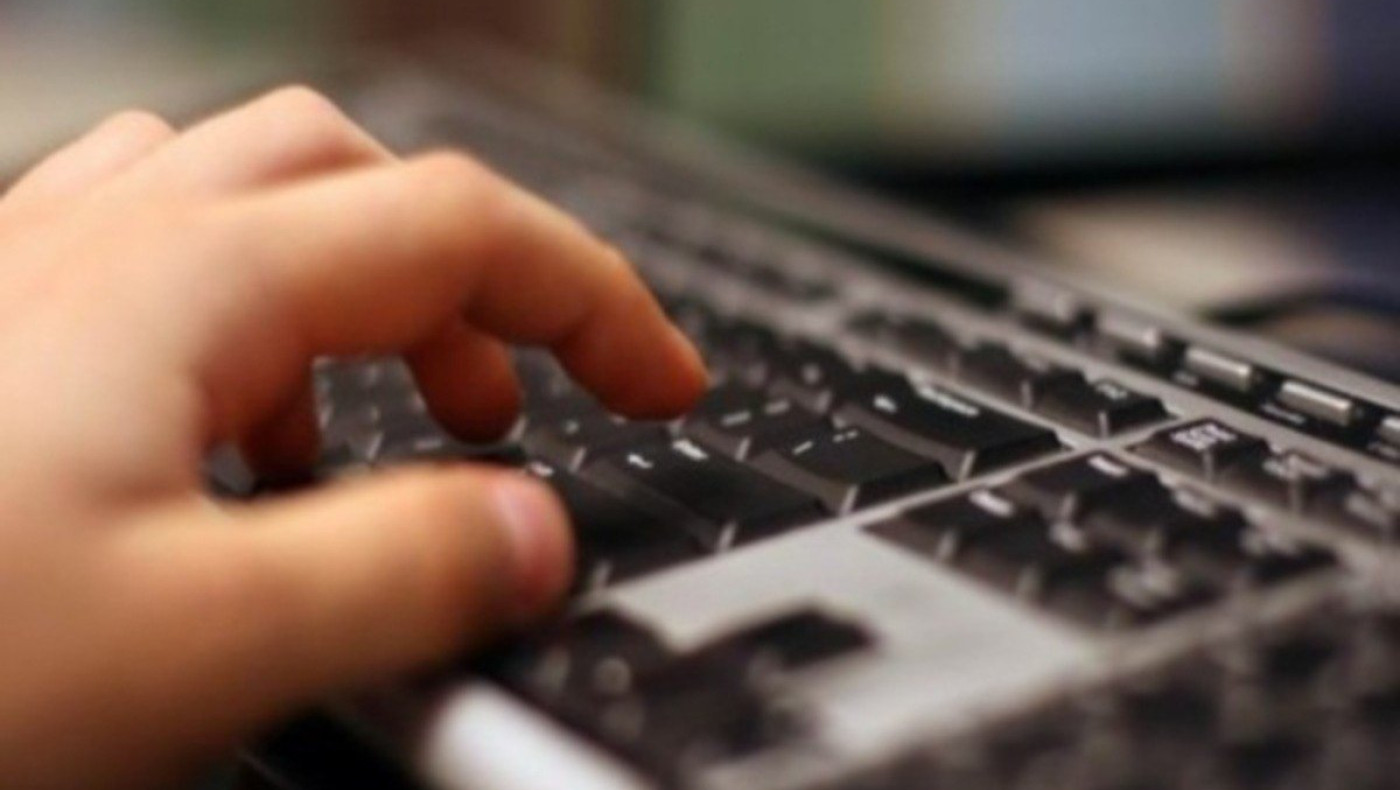 Παιδόφιλοι στο διαδίκτυο – Πώς αποπλανούν τους ανήλικους