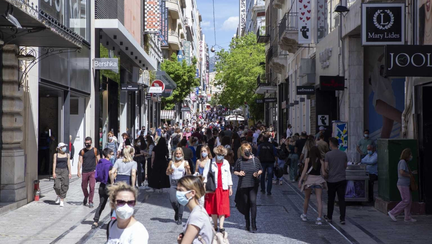 Πέτσας: «Αυτά θα είναι τα προνόμια των εμβολιασμένων»