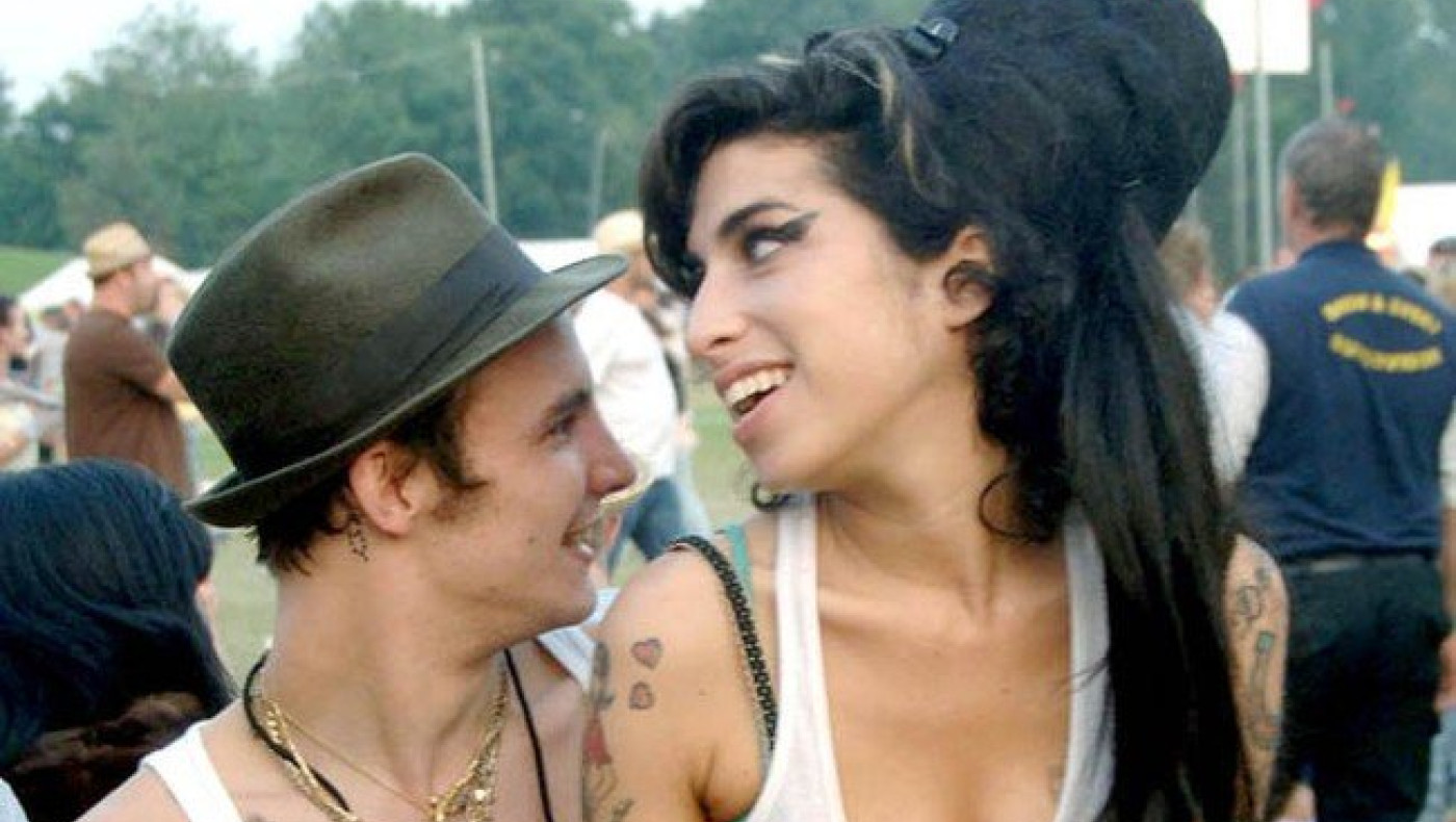 Πρώην σύζυγος της Winehouse: «Πλαστή η υπογραφή της στο διαζύγιο»