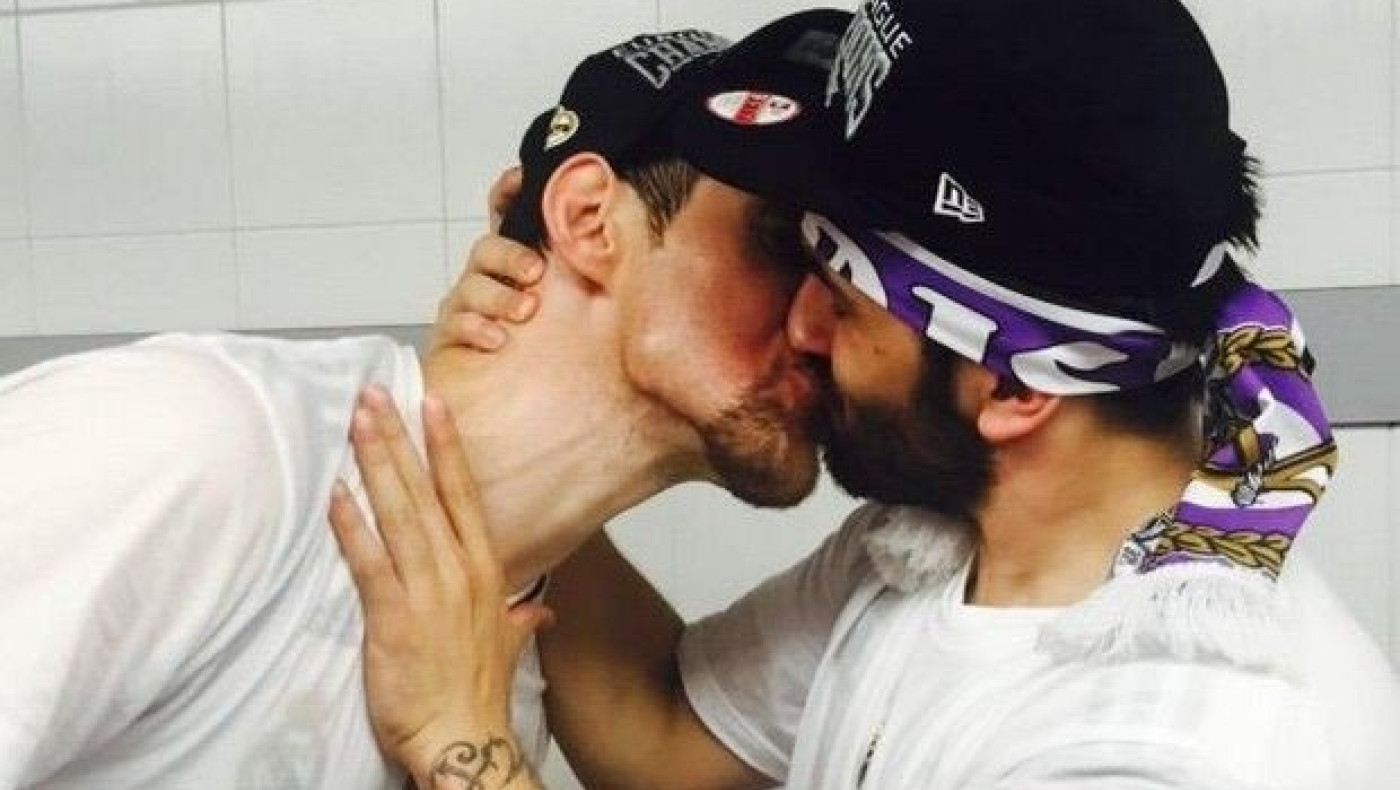 Το «καυτό» φιλί του Νοτσιόνι με τον Καμπάτσο! (pic)