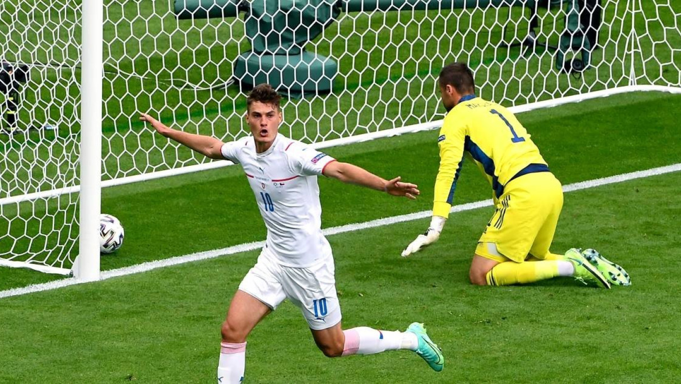 Σκωτία-Τσεχία: ΑΔΙΑΝΟΗΤΗ ΓΚΟΛΑΡΑ από τον Στσικ!