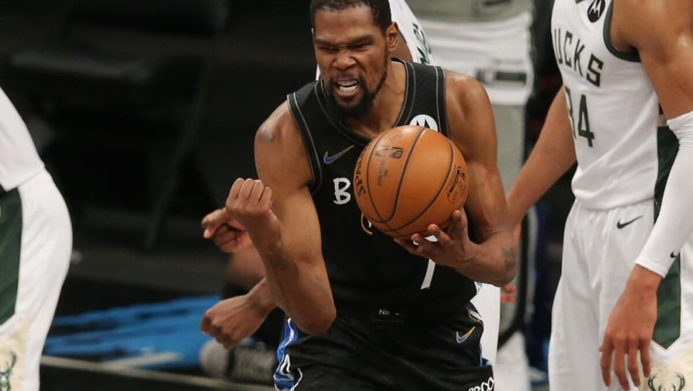 Σπουδαίος ο Ντουράντ, μοιραίος ο Γιάννης, ζόρια για τους Μπακς