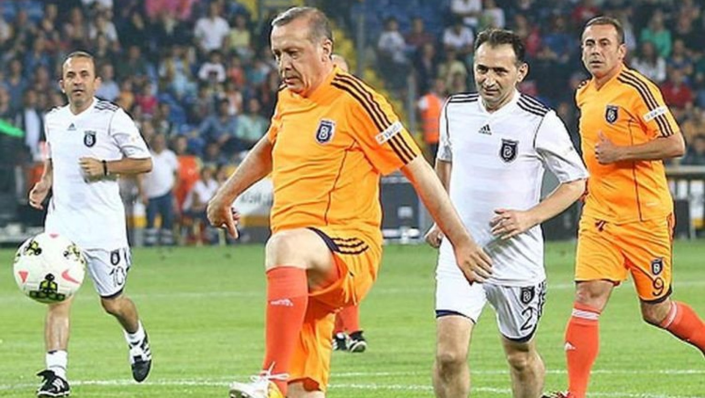 Οταν ο Ρετζέπ Ταγίπ Ερντογάν ήταν ποδοσφαιριστής – Φωτογραφίες ντοκουμέντο