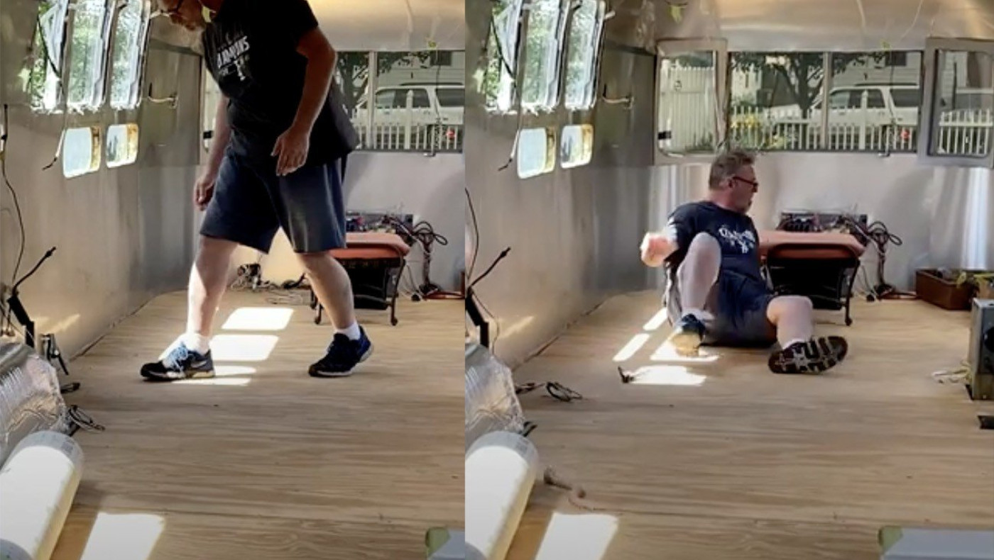 Όταν η γυναίκα σου συνεργάζεται μ’ ένα…φίδι!