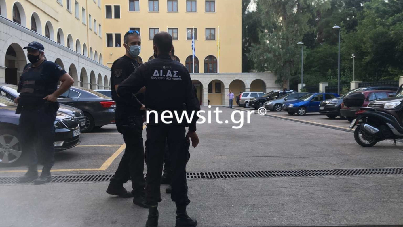 Μονή Πετράκη: Σοβαρά δύο Μητροπολίτες από την επίθεση με το καυστικό υγρό