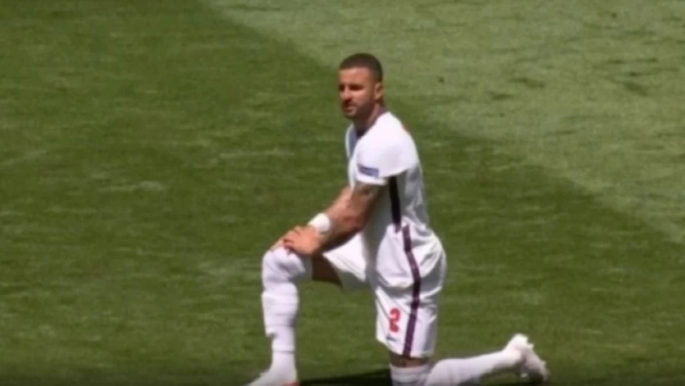 Δυναμώνουν τη μουσική στο «Γουέμπλεϊ» για να μην ακουστούν οι αποδοκιμασίες