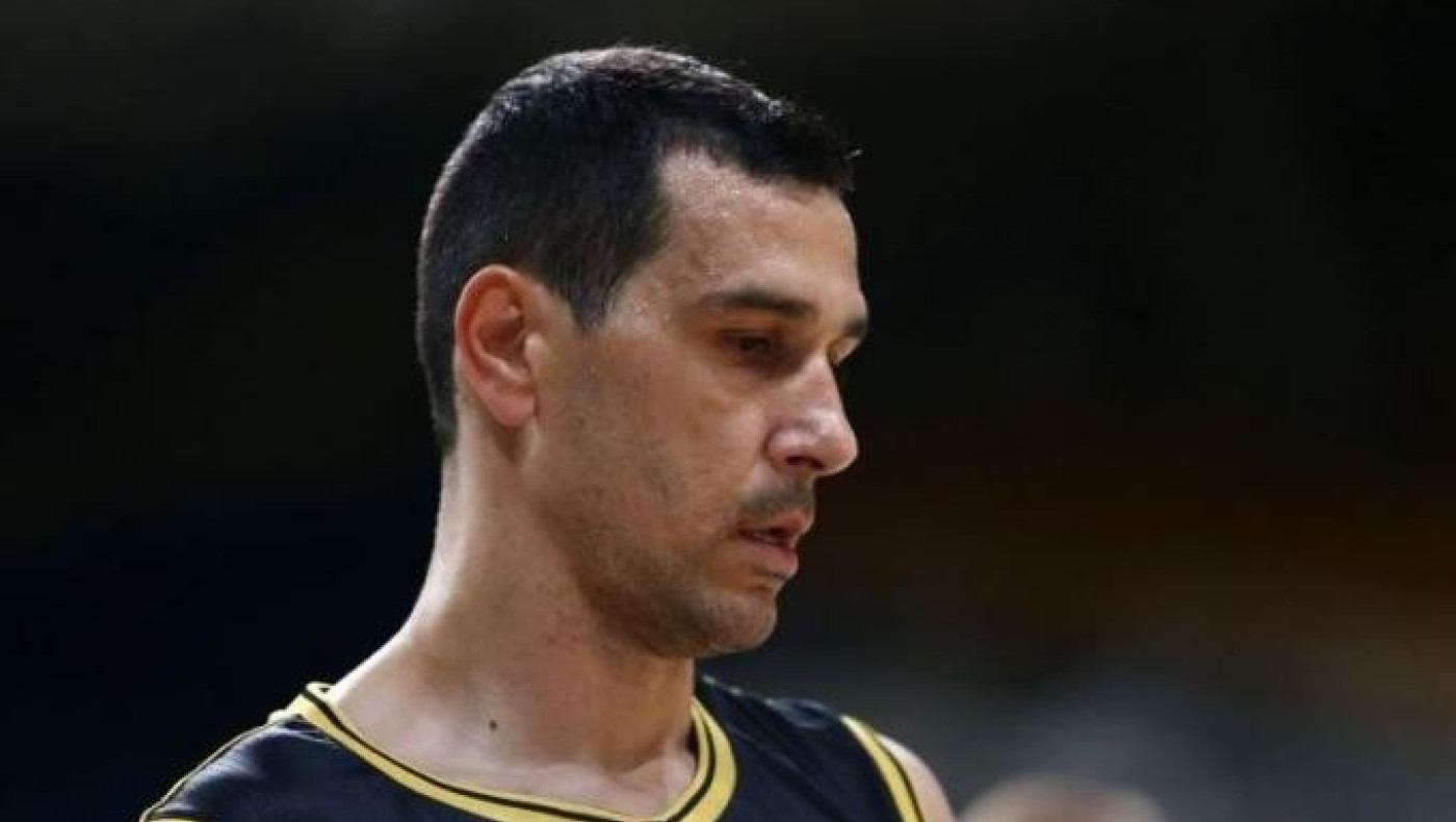 Τίτλοι τέλους και για Ζήση