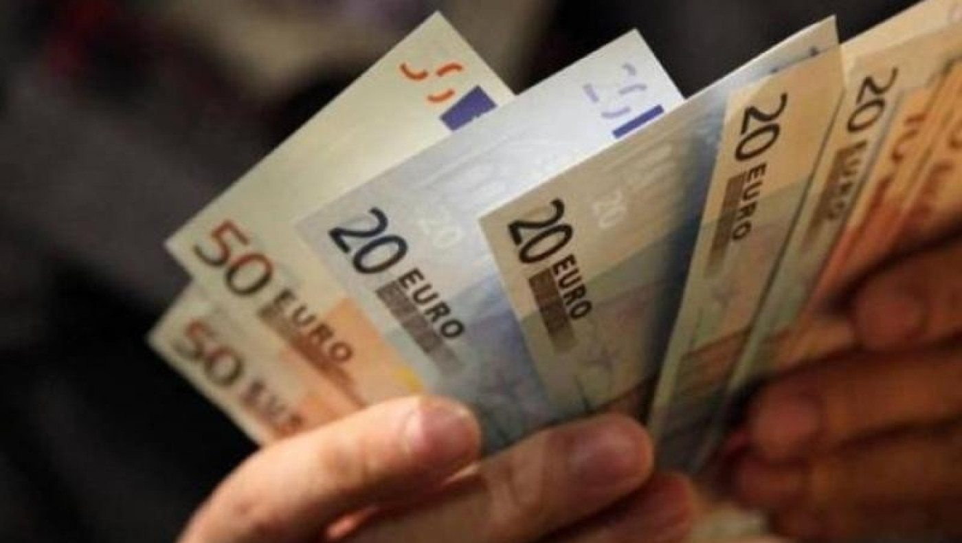 Εκτακτα επιδόματα: Μπαράζ πληρωμών μετά τα Χριστούγεννα