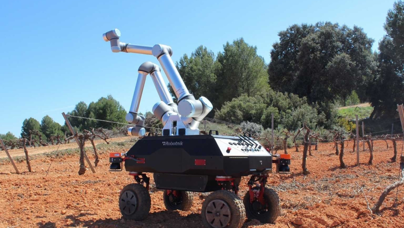 Θεσσαλονίκη: Ρομπότ θα «πατάει» για πρώτη φορά σταφύλια αμπελώνα