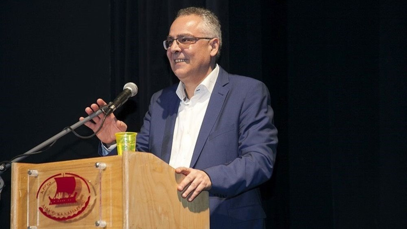 Τεμεκενίδης﻿ για πλαζ Αρετσούς: «Δεν υπήρξε πρόβλεψη για ναυαγοσώστη, πού είναι οι απινιδωτές;»