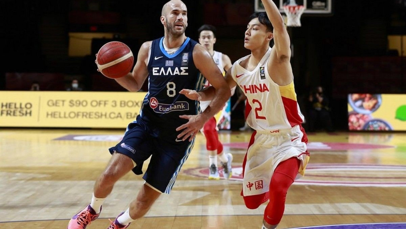 Με 100άρα η Εθνική μπάσκετ στα ημιτελικά του Προολυμπιακού