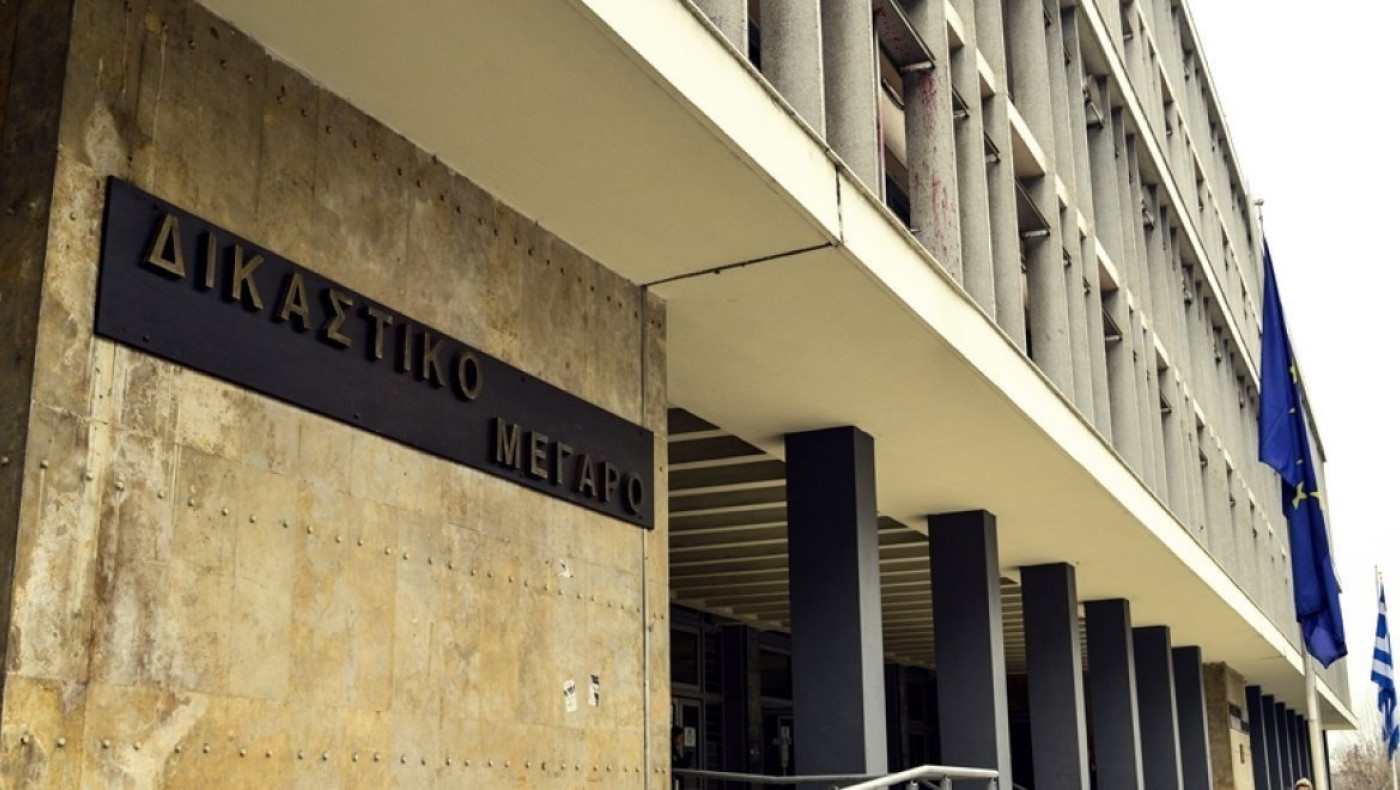 Θεσσαλονίκη: Πρόστιμο για μη χρήση μάσκας στον αρνητή πατέρα