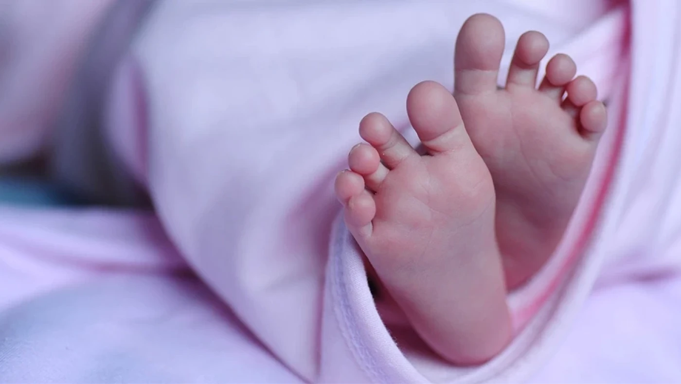 Έρχονται οι «νταντάδες της γειτονιάς» με επιδότηση 200-250 ευρώ