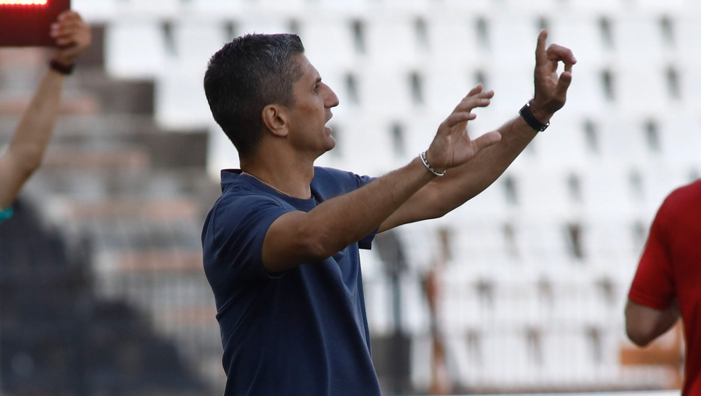 «Δίδυμα πυροβόλα» θέλει ο Ραζβάν…