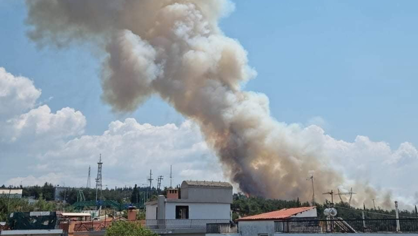 Φωτιά στο Σέιχ-Σου: Εκκενώθηκε το Φιλίππειο - Πού διακόπτεται η κυκλοφορία