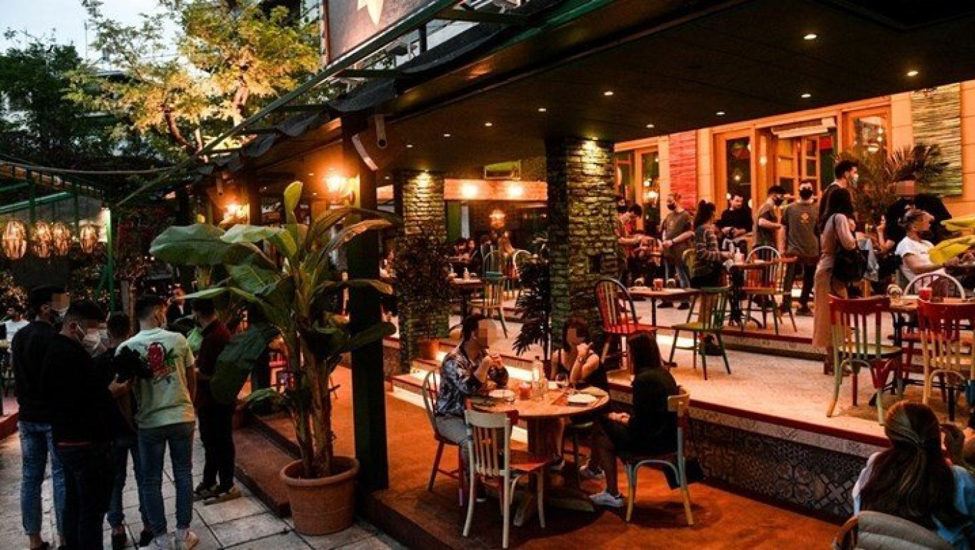 Τι ισχύει για εστίαση και take away: «Πόρτα» αν δεν γίνει ταυτοπροσωπία