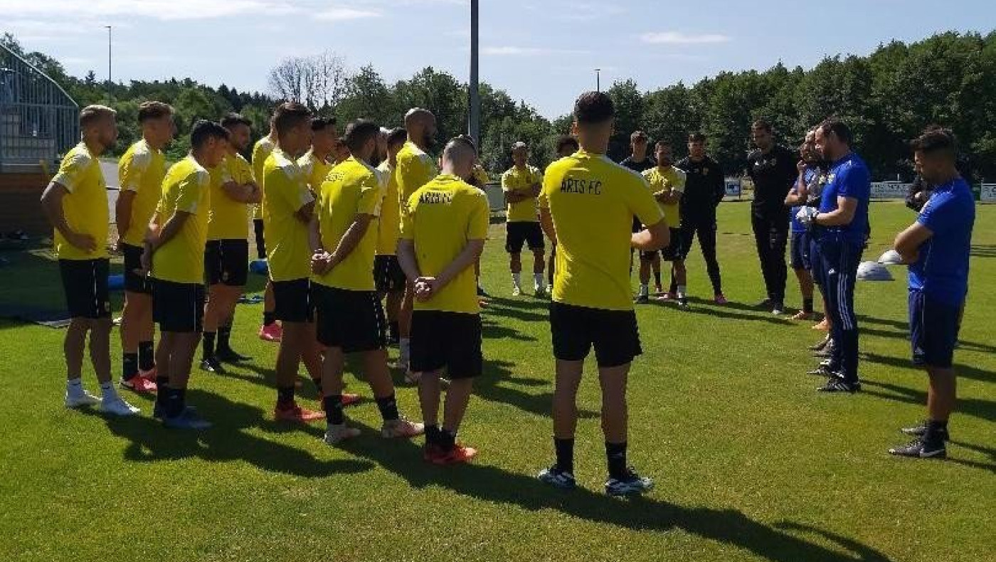 Άρης: Προπόνηση σε πλαστικό και καφές σε... γυάλινο