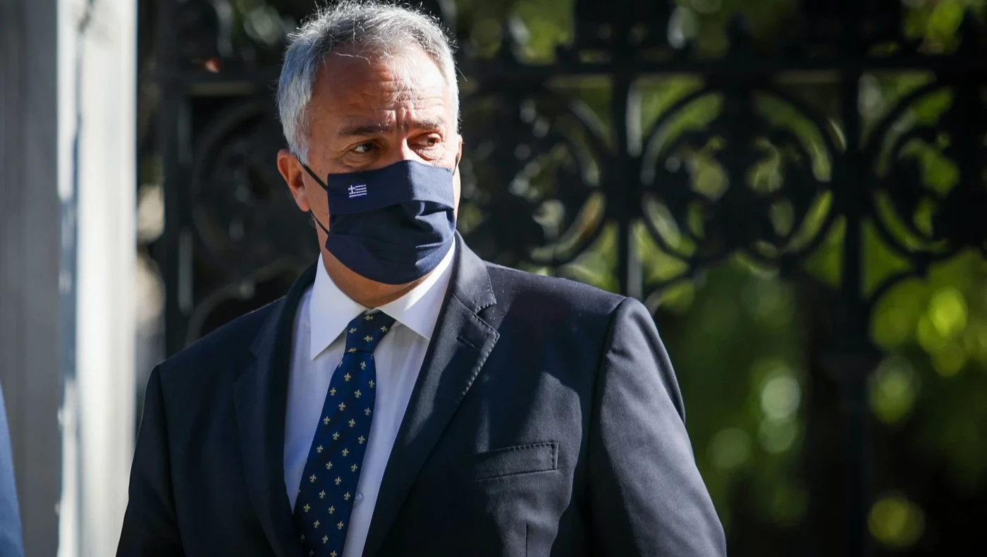 Βορίδης: «Να βγάλουμε τον εργαζόμενο από τον χώρο εργασίας του, γιατί αποτελεί κίνδυνο»