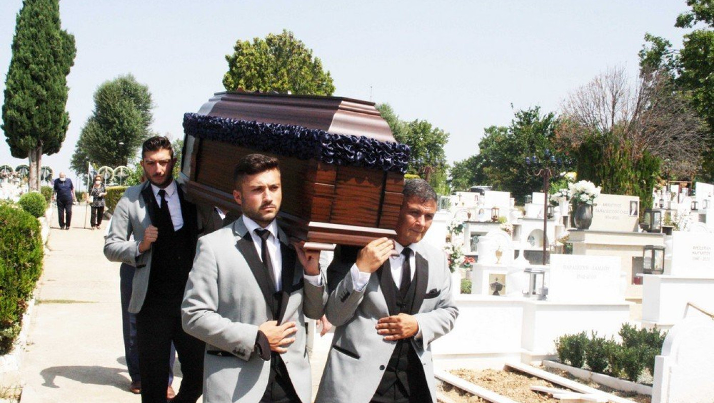 Το τελευταίο αντίο στον Γιάννη Λογοθέτη