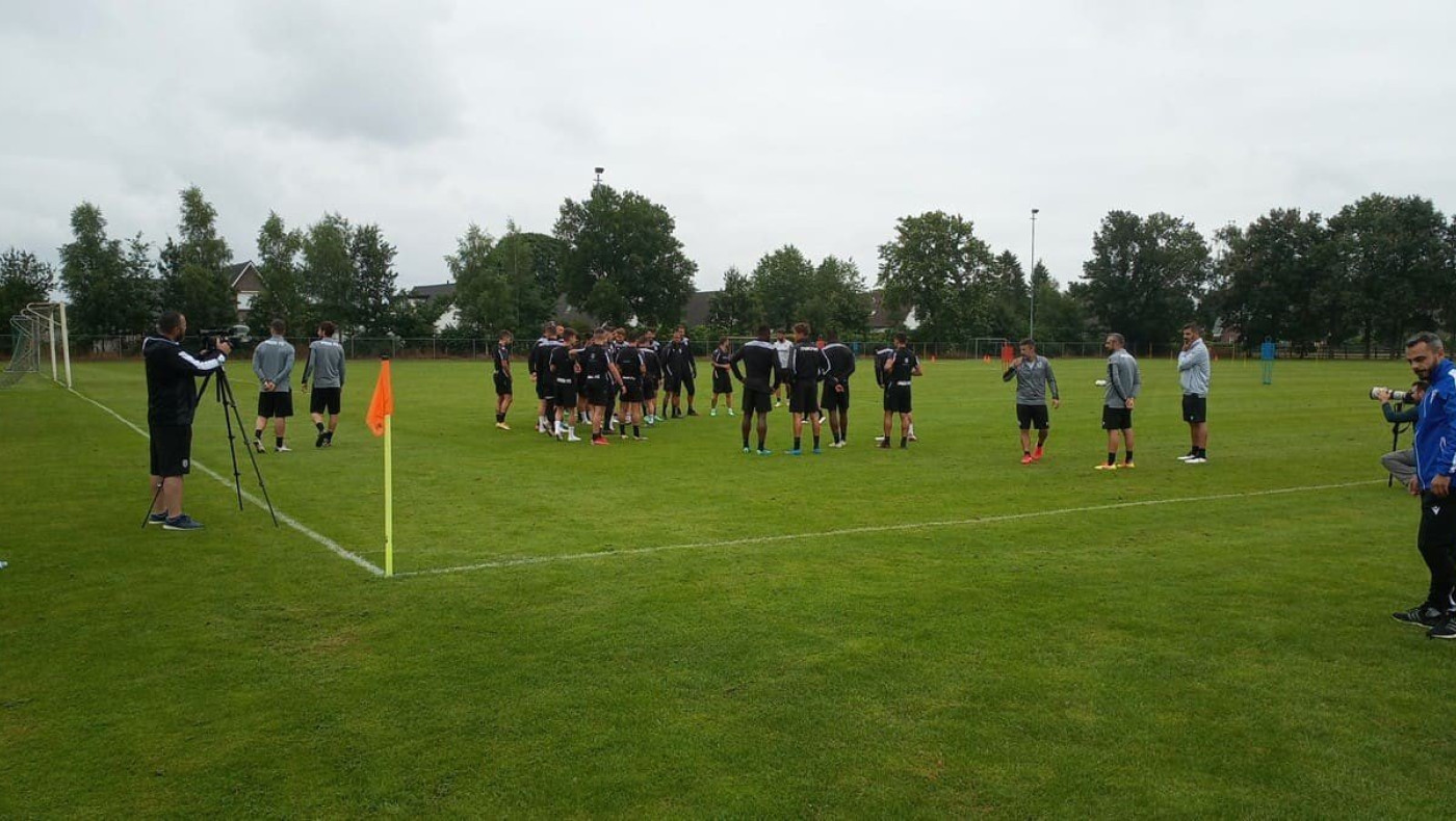 Οι δύο ενδεκάδες Λουτσέσκου για Φέγενορντ!