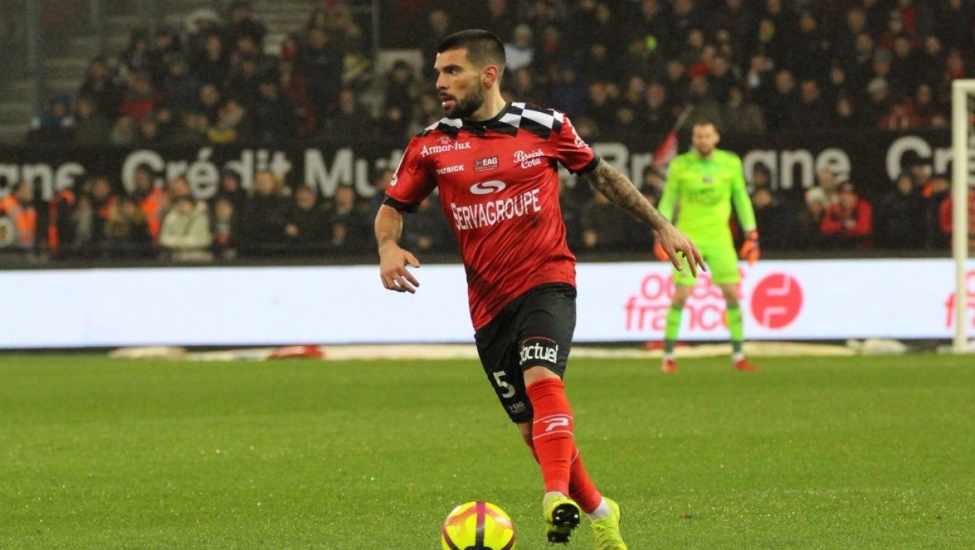 Αρέσει ο Ρεμπότσο στον Λουτσέσκου, κοντά στην απόκτησή του ο ΠΑΟΚ