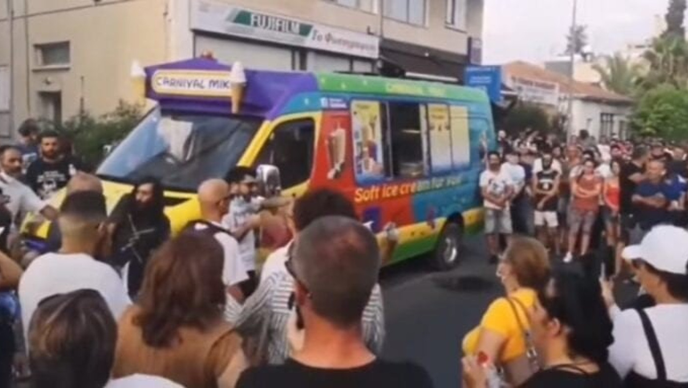 Τρολ έκανε κήρυγμα σε αρνητές με στίχους από Metallica