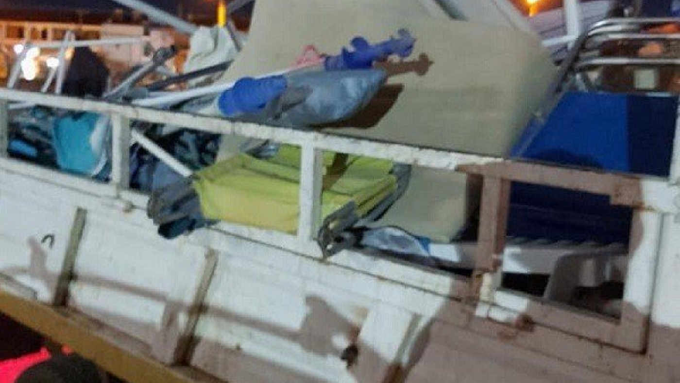 Χαλκιδική: Μάζεψαν ομπρέλες και ξαπλώστρες από τη Νικήτη