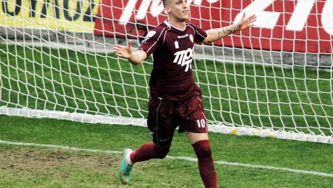 Καστέλς, Δεινόπαπας και... Πηλαδάκης